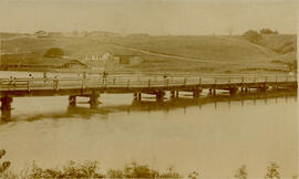 [Ponte sobre o Rio Tietê]