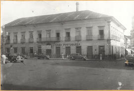 [Edifício no Largo da Catedral]